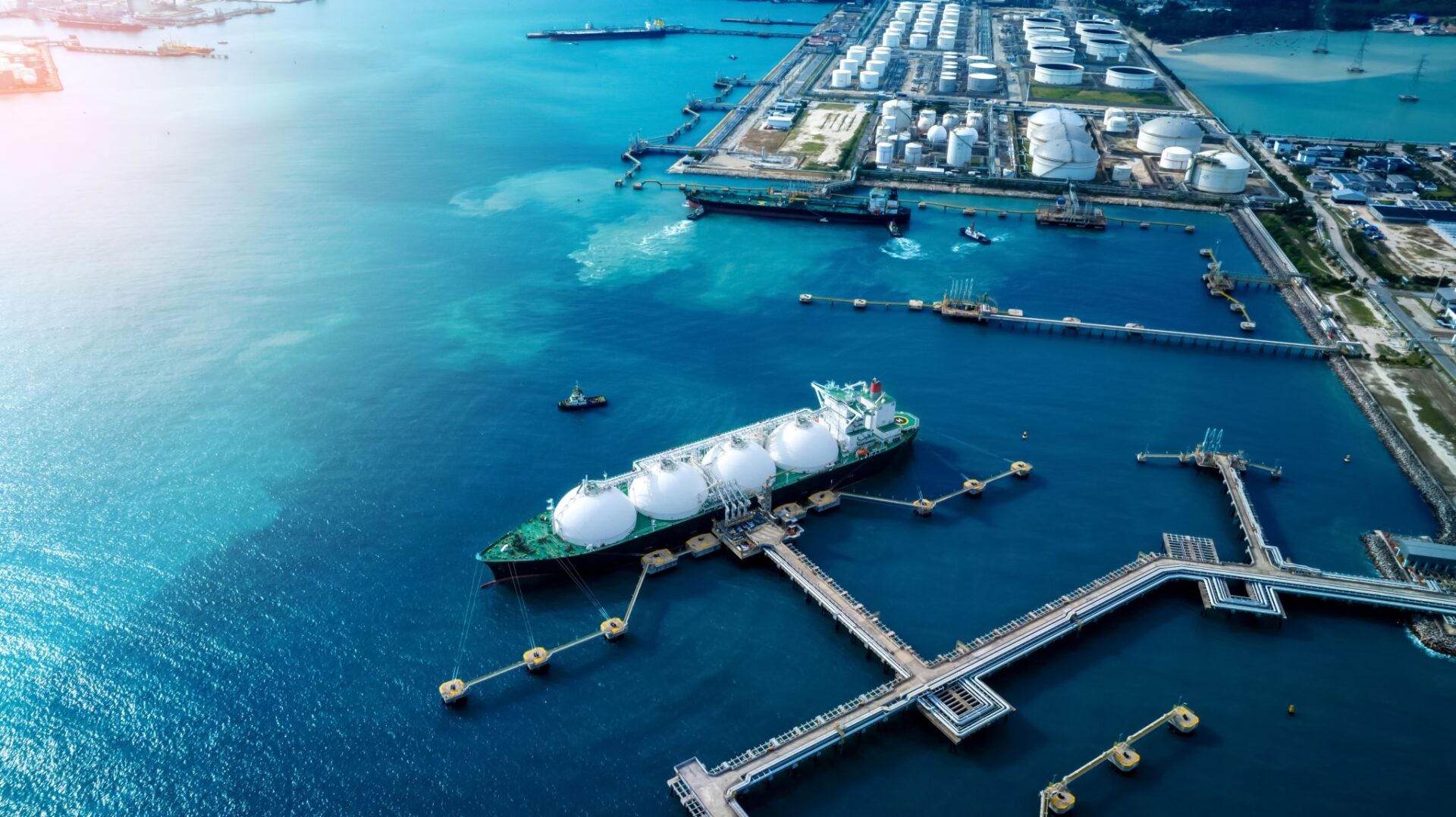 Russian-LNG.jpeg