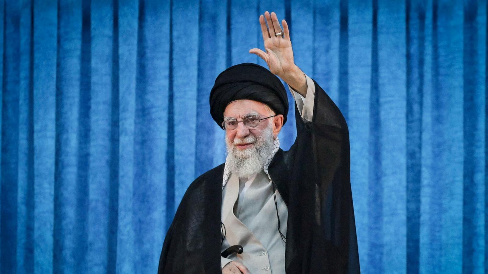 khamenei_b.jpg