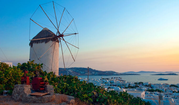 s_81687700_mykonos_750x440.jpg