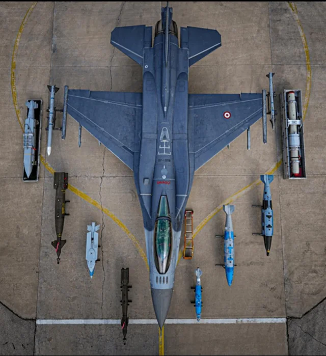 turkish-f-16-block-50-flexing-its-ammunition-store-1080x1180-v0-f33xoxafsy691.webp