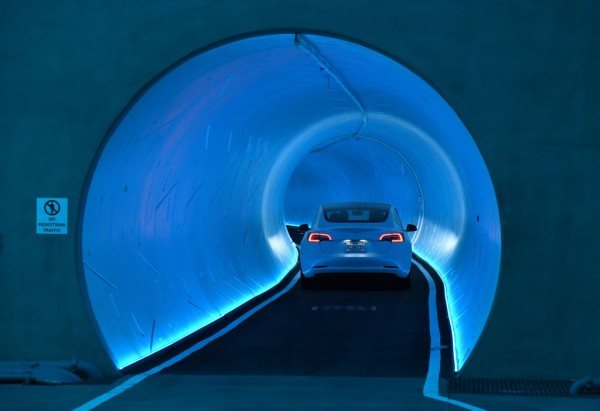 elon-musks-boring-company-demonstrates-transport-tunnel-underneath-las-vegas-convention-center.jpg