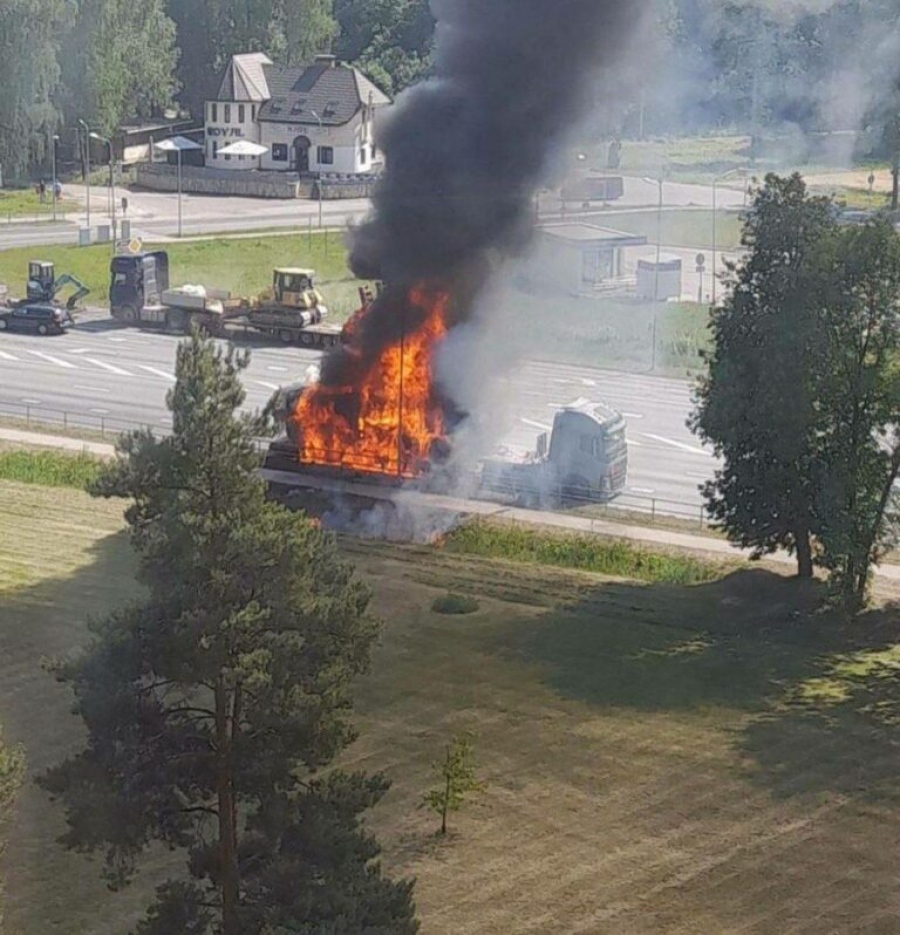 Απίστευτο σαμποτάζ στην καρδιά της Λετονίας – Ένοπλοι τίναξαν στον αέρα στρατιωτικό βυτιοφόρο του ΝΑΤΟ